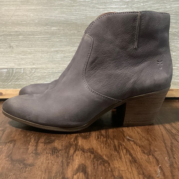 Brand new, just tried on. FRYE boots, womens size 10. - Picture 2 of 6